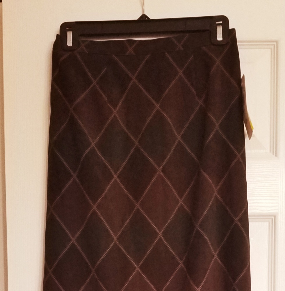 Notations paid long pencil skirt size small